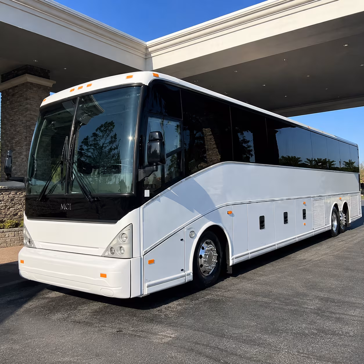 bringing your group to port everglades or portmiami after landing add a cruise transfer to your airport run