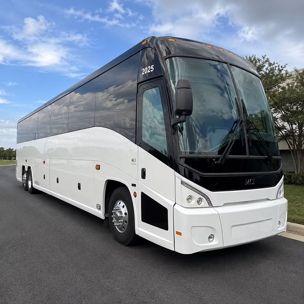 charter buses to hard rock stadium for dolphins games and major events
