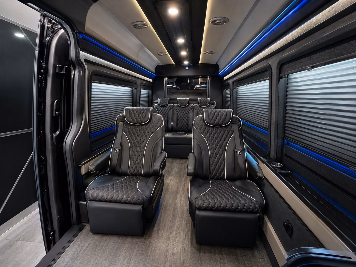 forget surge pricing book a coconut creek airport shuttle bus for snowbird season and peak travel weekends